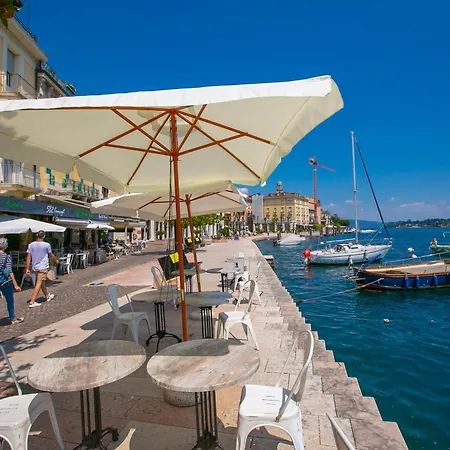 Morgante Salo-lake View & Parking - Happy Salo