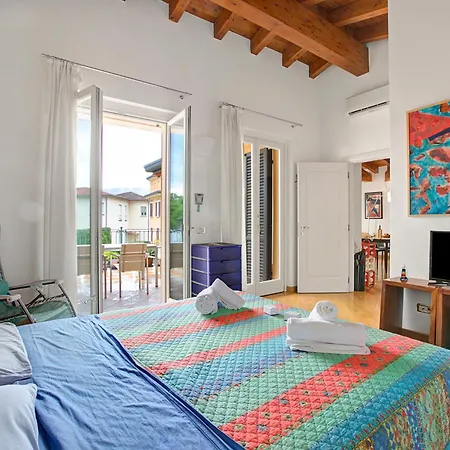 Morgante Salo-lake View & Parking - Happy Apartment